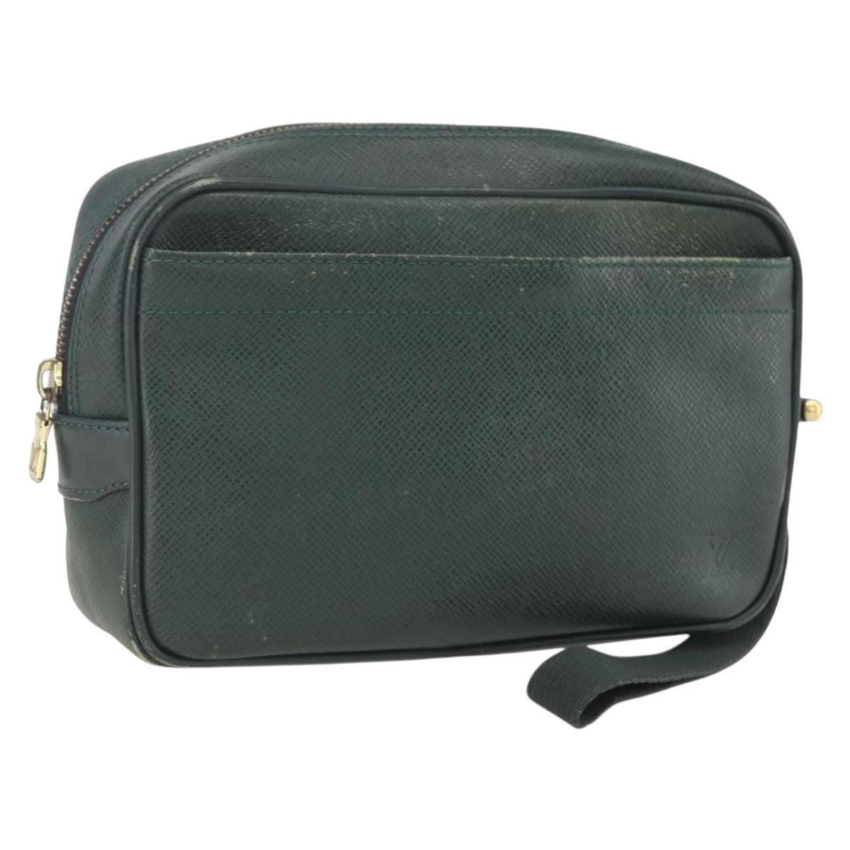 LOUIS VUITTON Taiga Karga Clutch Bag Epicea M30814 LV Auth ka1191