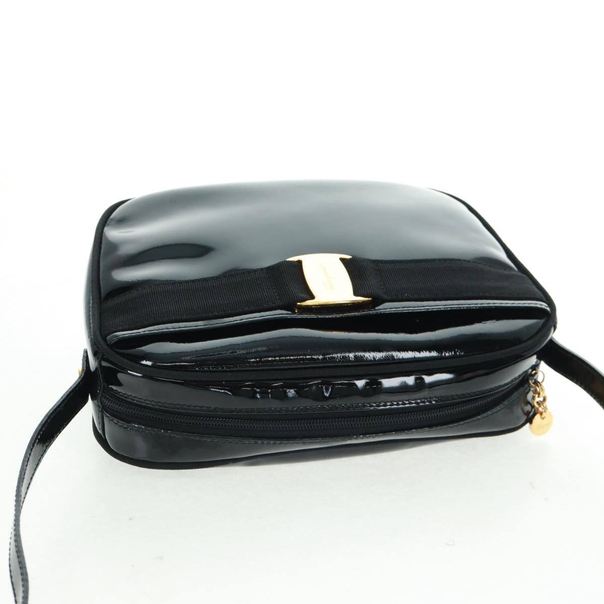 Salvatore Ferragamo Shoulder Bag Patent leather Black Gold Auth ka1226