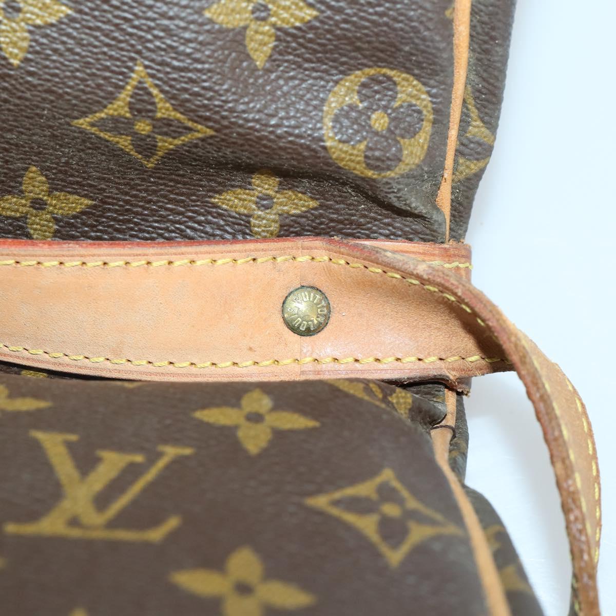 LOUIS VUITTON Monogram Saumur 35 Shoulder Bag M42254 LV Auth ka1233