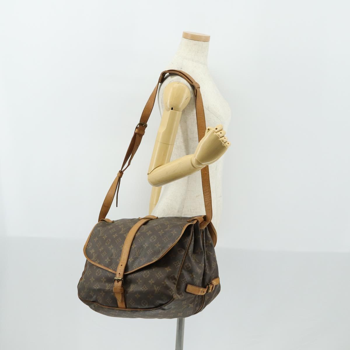 LOUIS VUITTON Monogram Saumur 35 Shoulder Bag M42254 LV Auth ka1233