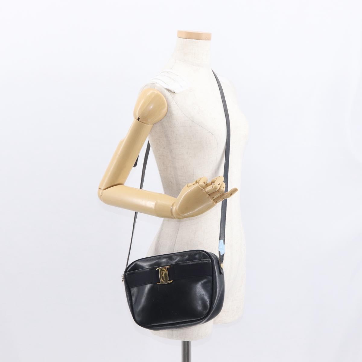 Salvatore Ferragamo Shoulder Bag Leather Navy Gold Auth ka1249