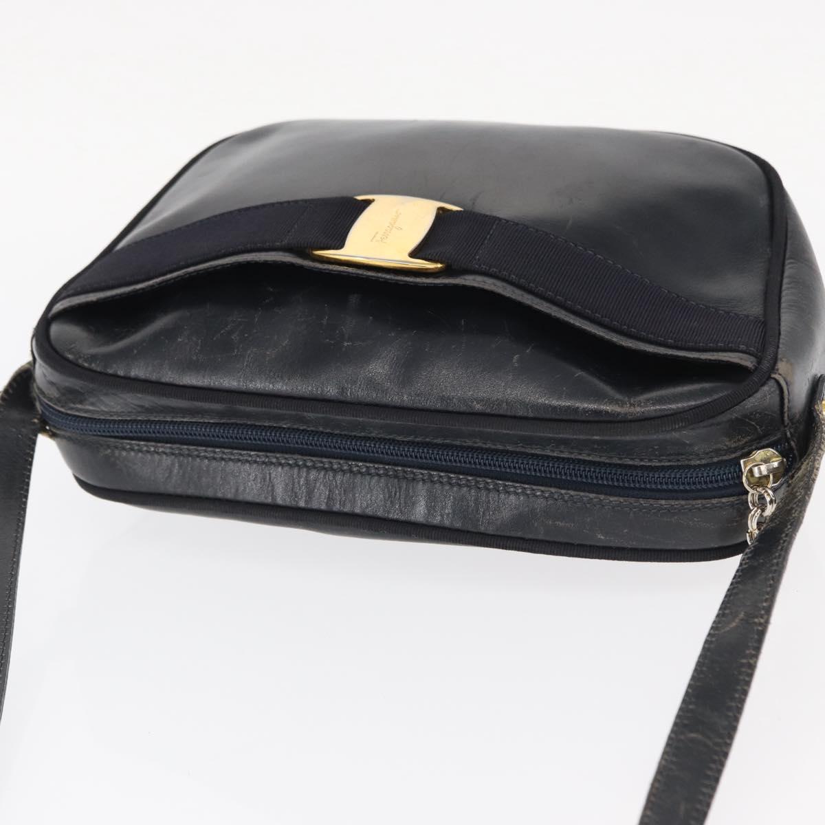 Salvatore Ferragamo Shoulder Bag Leather Navy Gold Auth ka1249