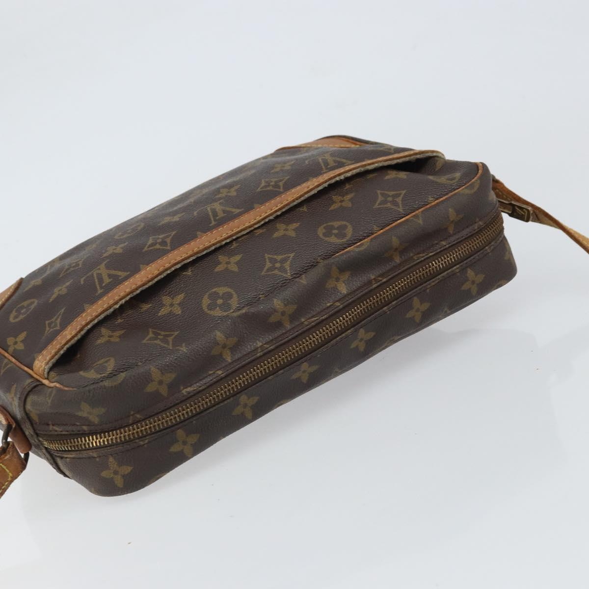 LOUIS VUITTON Monogram Trocadero 30 Shoulder Bag M51272 LV Auth ka1301