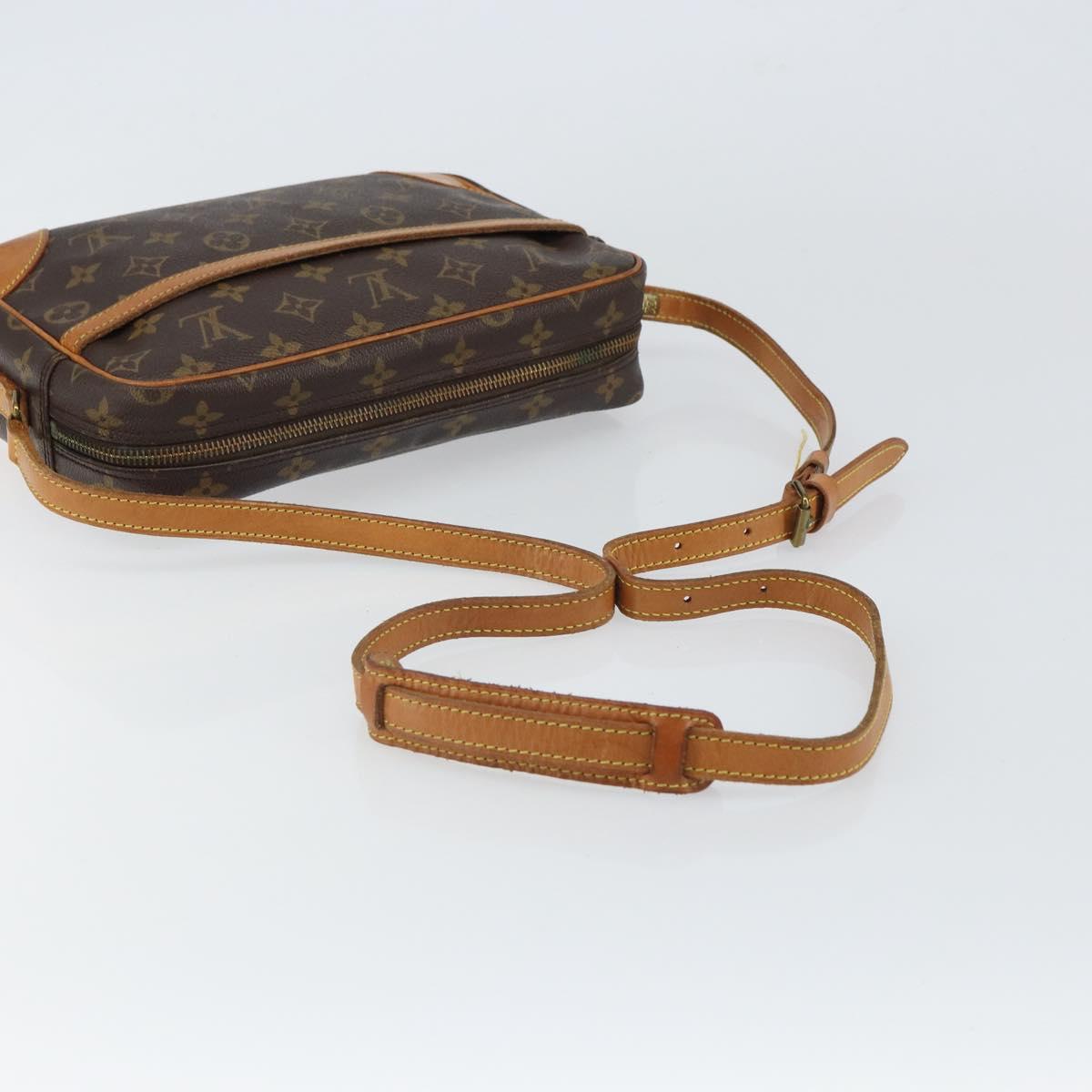 LOUIS VUITTON Monogram Trocadero 27 Shoulder Bag M51274 LV Auth ka1318