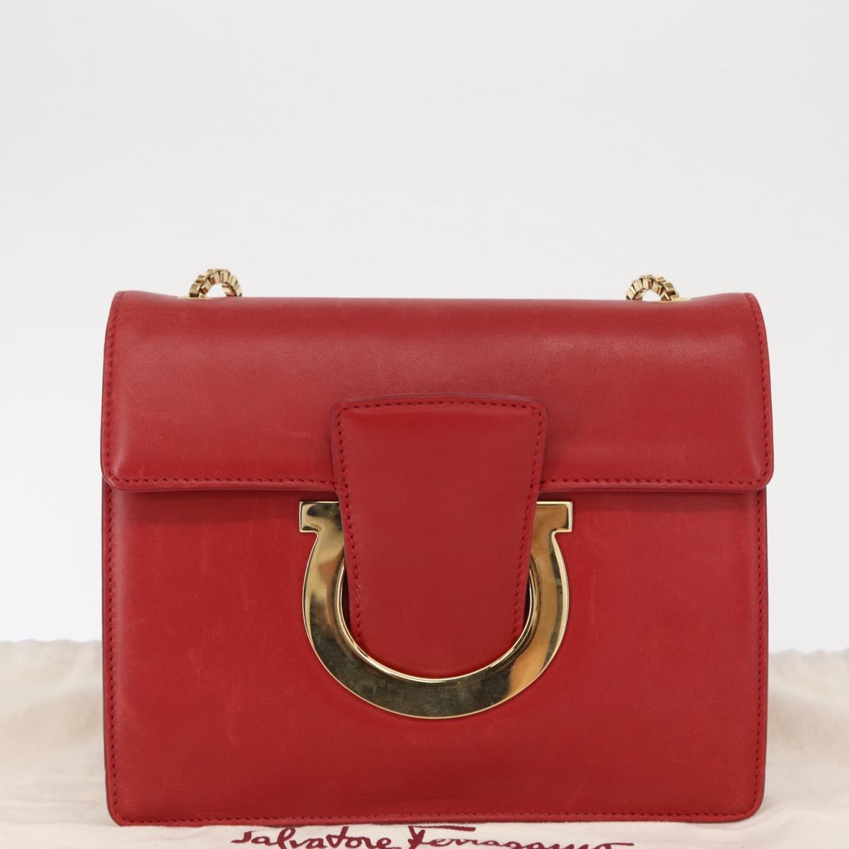 Salvatore Ferragamo Chain Shoulder Bag Leather Red Gold Auth ka1446