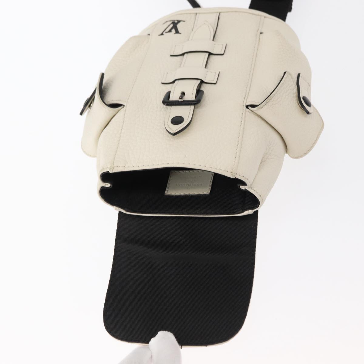 LOUIS VUITTON Christopher XS Bag Taurillon Leather White M58493 Auth ka147M