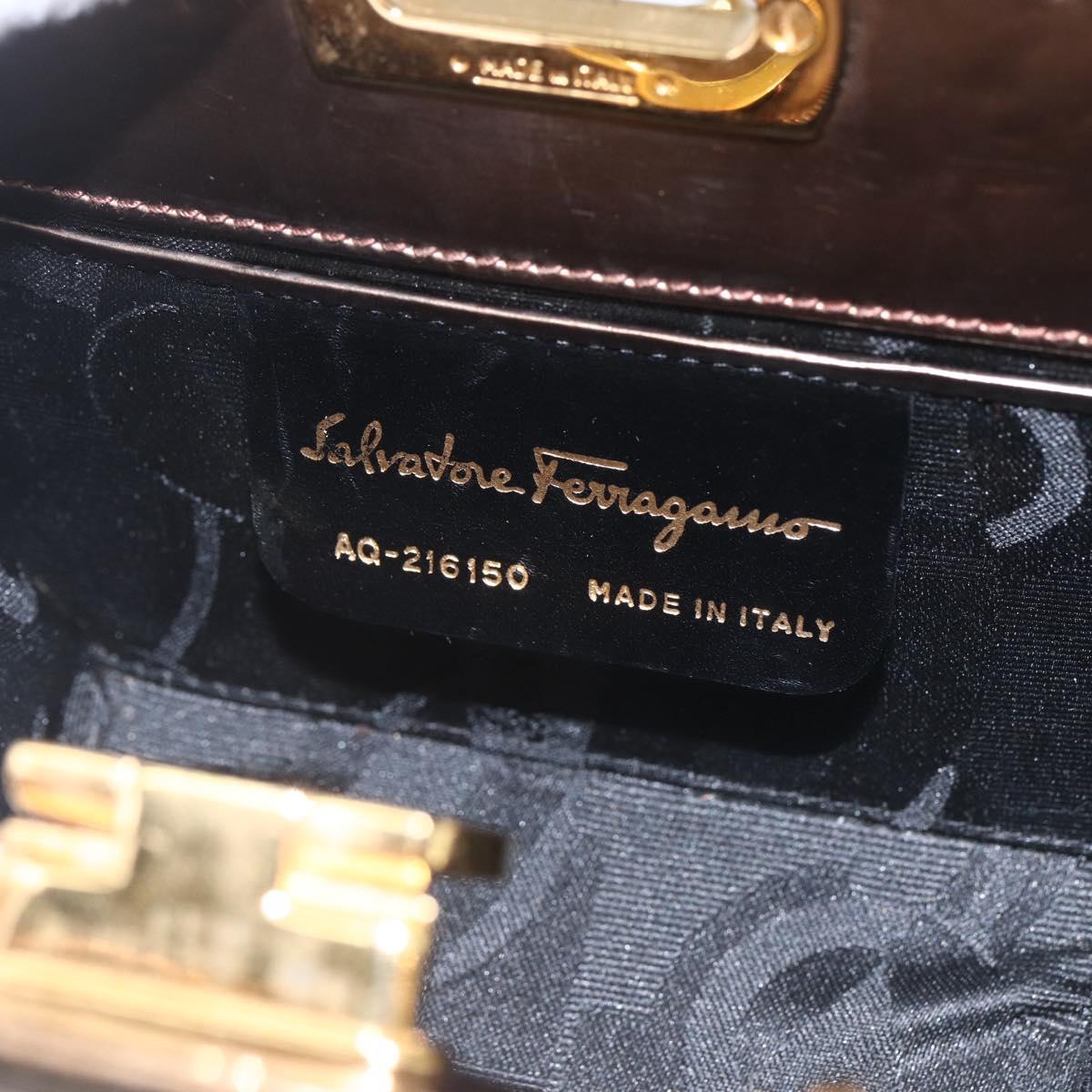 Salvatore Ferragamo Chain Gancini Shoulder Bag Patent leather Gold Auth ka1672