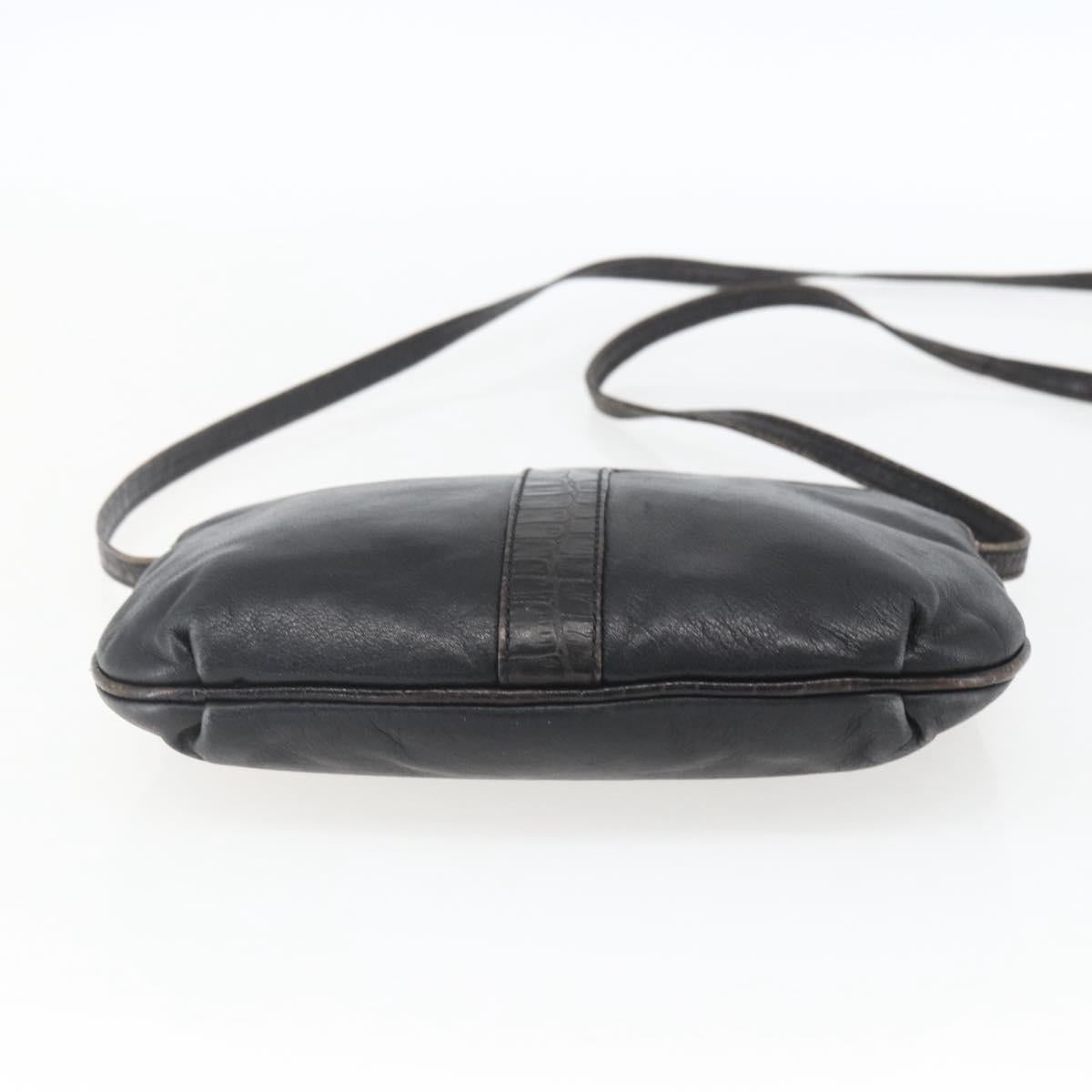 FENDI Shoulder Bag Leather Black Gold Auth ka1834