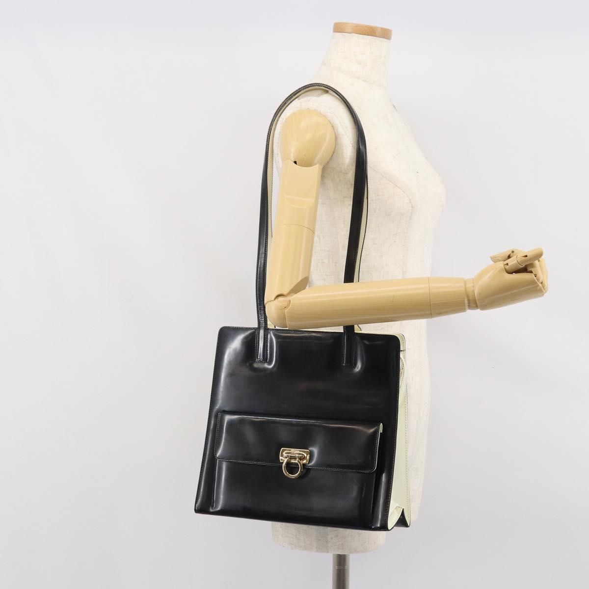 Salvatore Ferragamo Gancini Tote Bag Patent leather Black Gold Auth ka1865