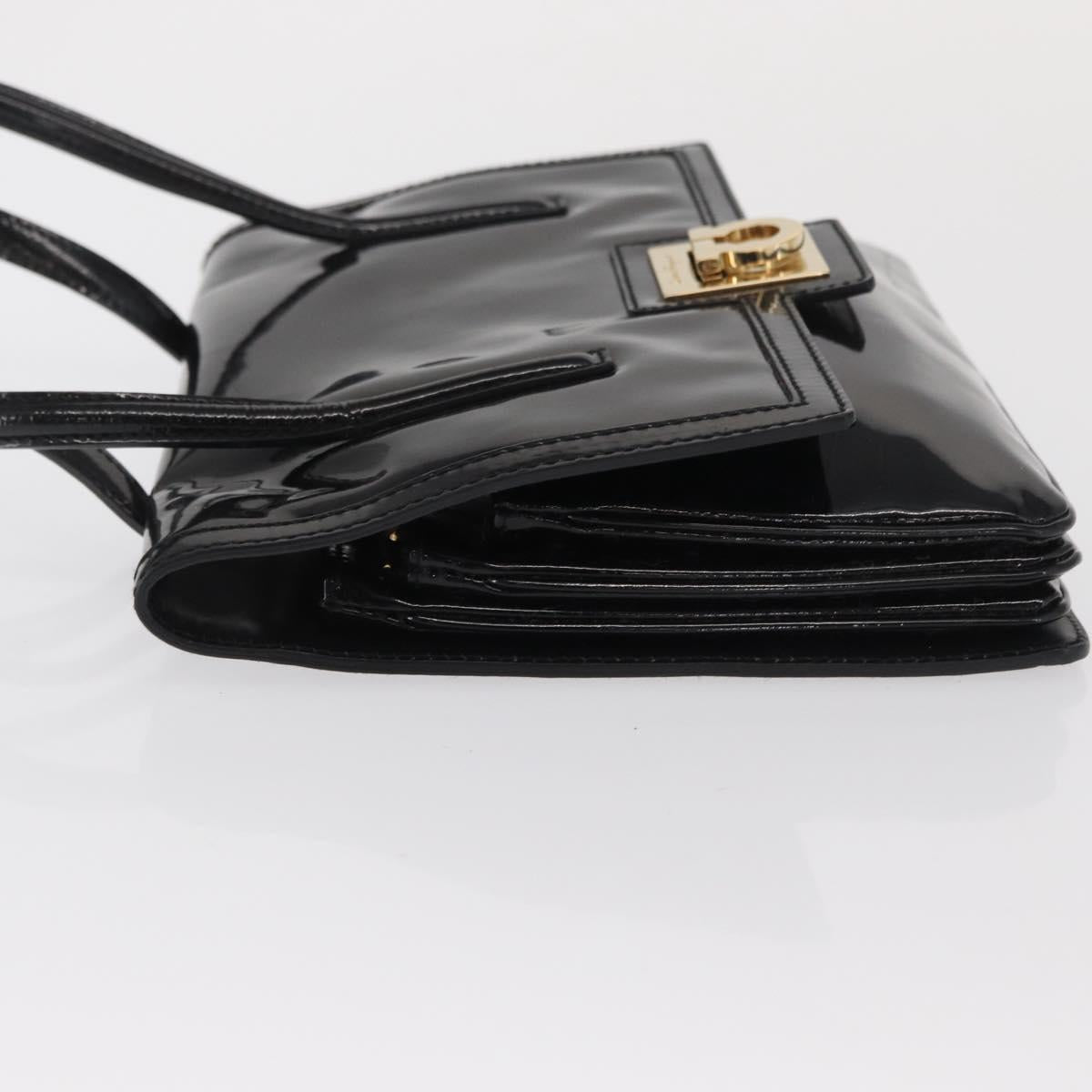 Salvatore Ferragamo Gancini Shoulder Bag Patent leather Gold Black Auth ka1897