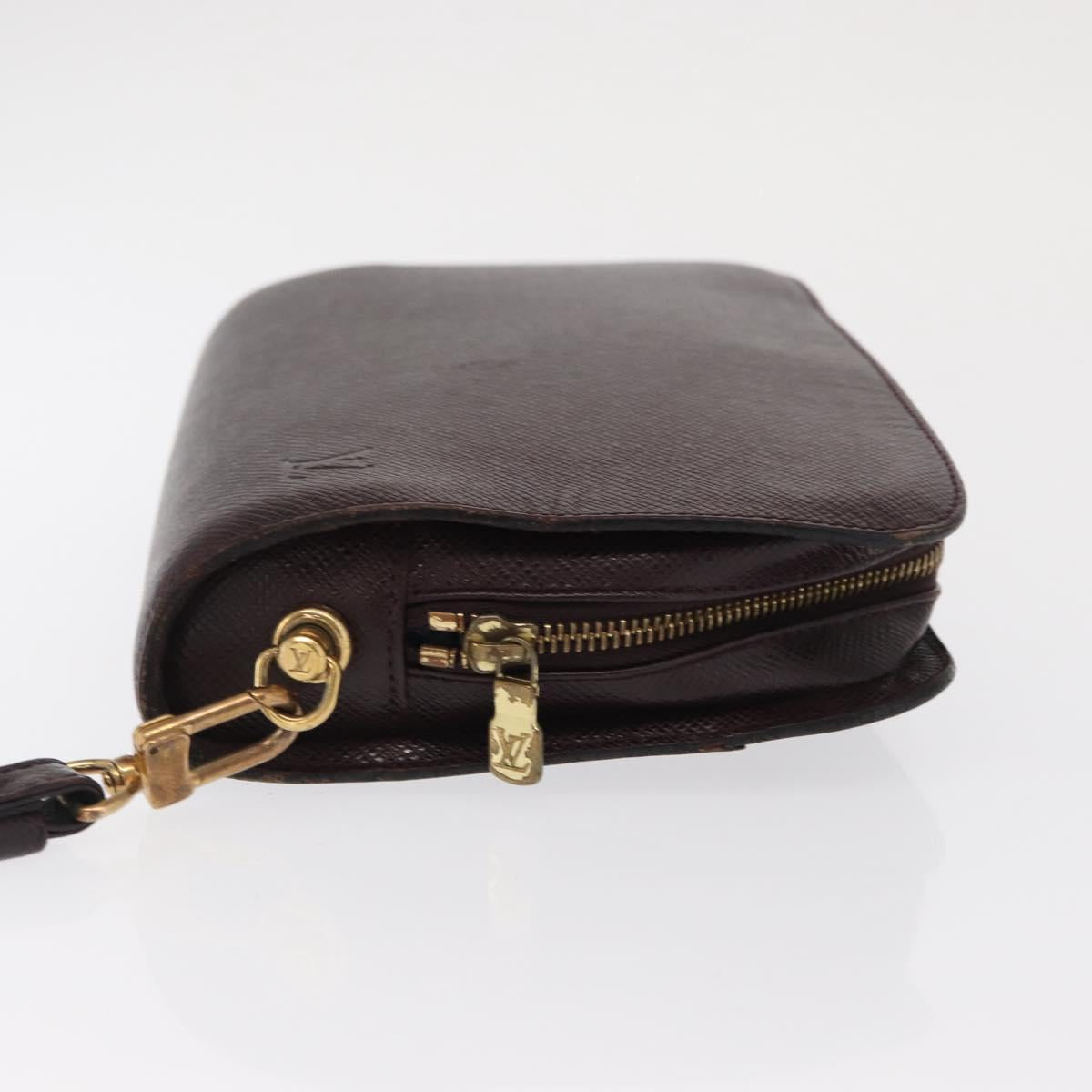 LOUIS VUITTON Taiga Baikal Clutch Bag Acajou M30186 LV Auth ka1956