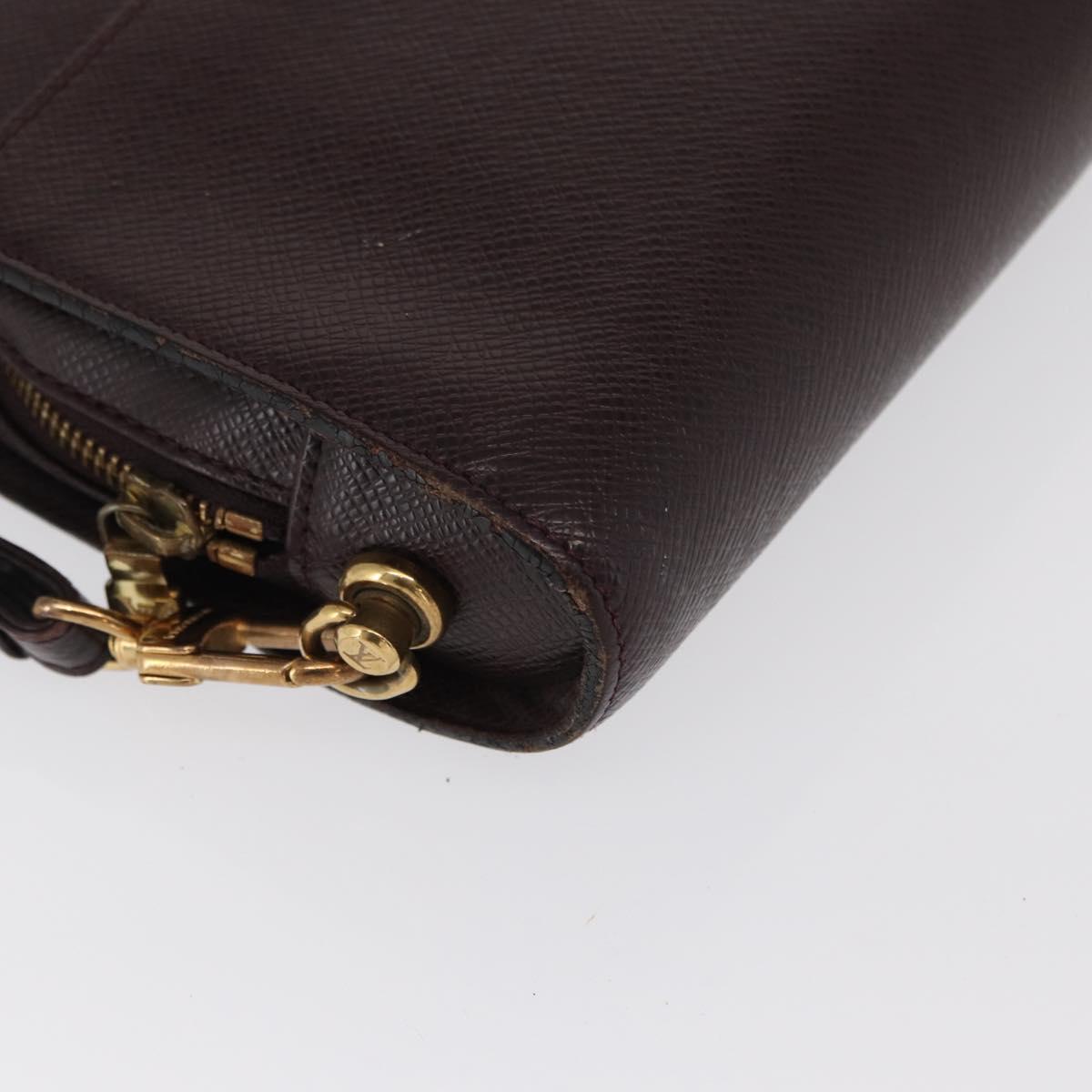 LOUIS VUITTON Taiga Baikal Clutch Bag Acajou M30186 LV Auth ka1956
