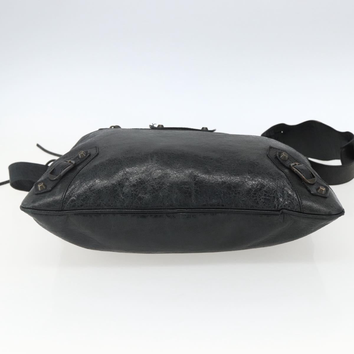 BALENCIAGA The Messenger Shoulder Bag Leather Black Auth ka2036