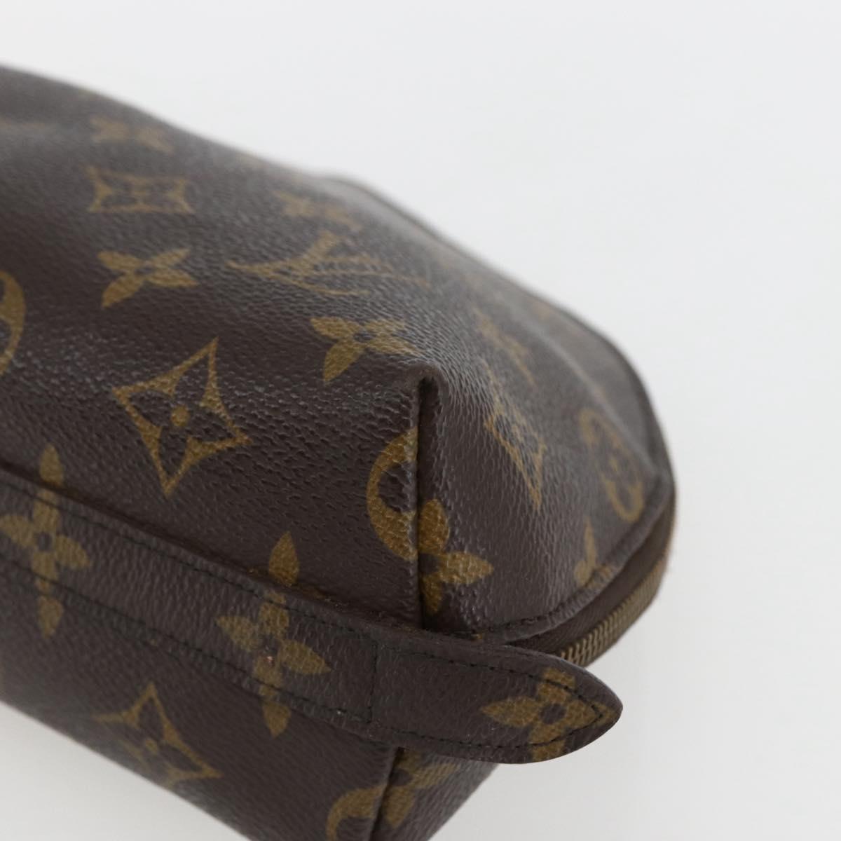 LOUIS VUITTON Monogram Trousse Demi Ronde Cosmetic Pouch M47520 LV Auth ka2037