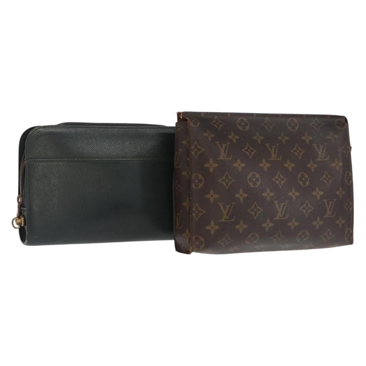 LOUIS VUITTON Monogram Taiga Clutch Bag 2 Set Green LV Auth ka2098