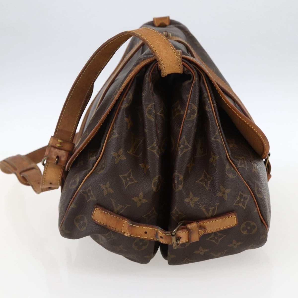 LOUIS VUITTON Monogram Saumur 35 Shoulder Bag M42254 LV Auth ka2121