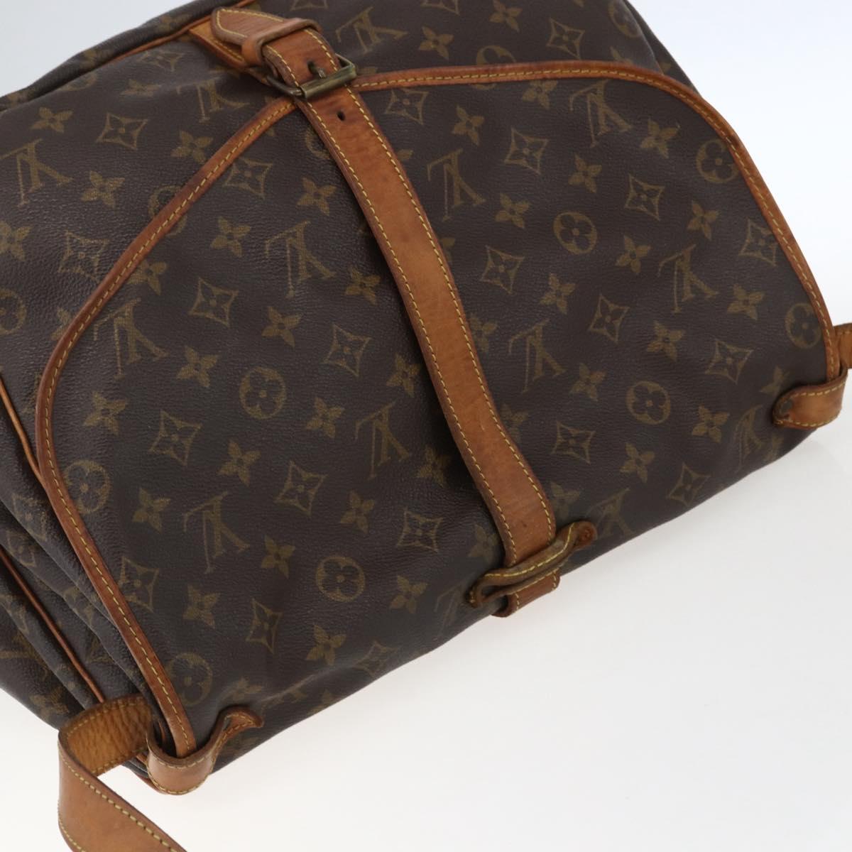 LOUIS VUITTON Monogram Saumur 35 Shoulder Bag M42254 LV Auth ka2121