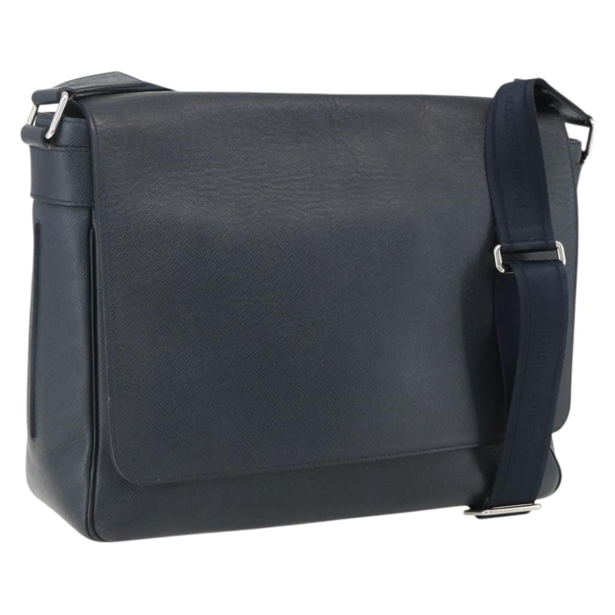 LOUIS VUITTON Taiga Roman MM Shoulder Bag Boreal M32624 LV Auth ka2186