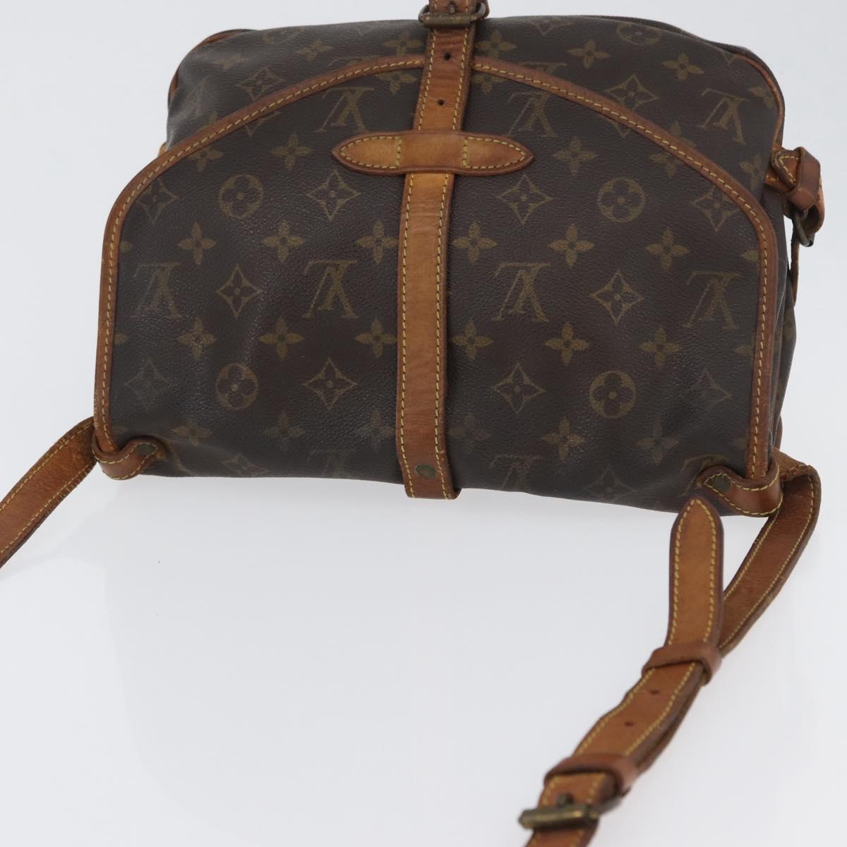 LOUIS VUITTON Monogram Saumur 30 Shoulder Bag M42256 LV Auth ka2544