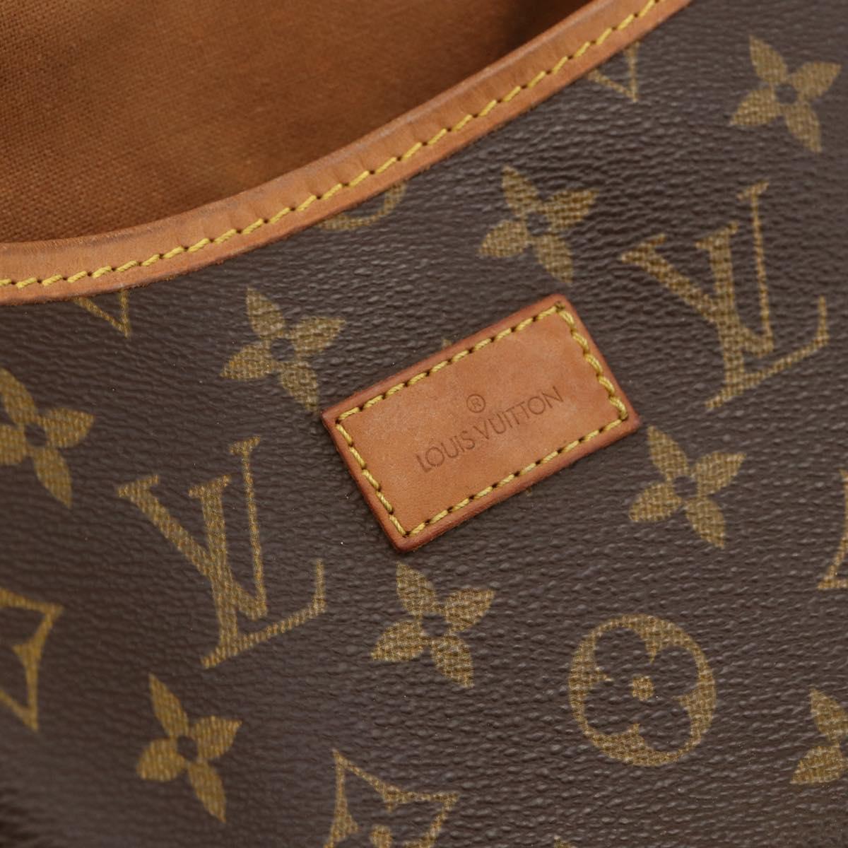 LOUIS VUITTON Monogram Saumur 35 Shoulder Bag M42254 LV Auth ka2845