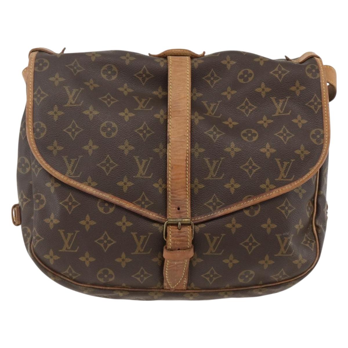LOUIS VUITTON Monogram Saumur 35 Shoulder Bag M42254 LV Auth ka2845