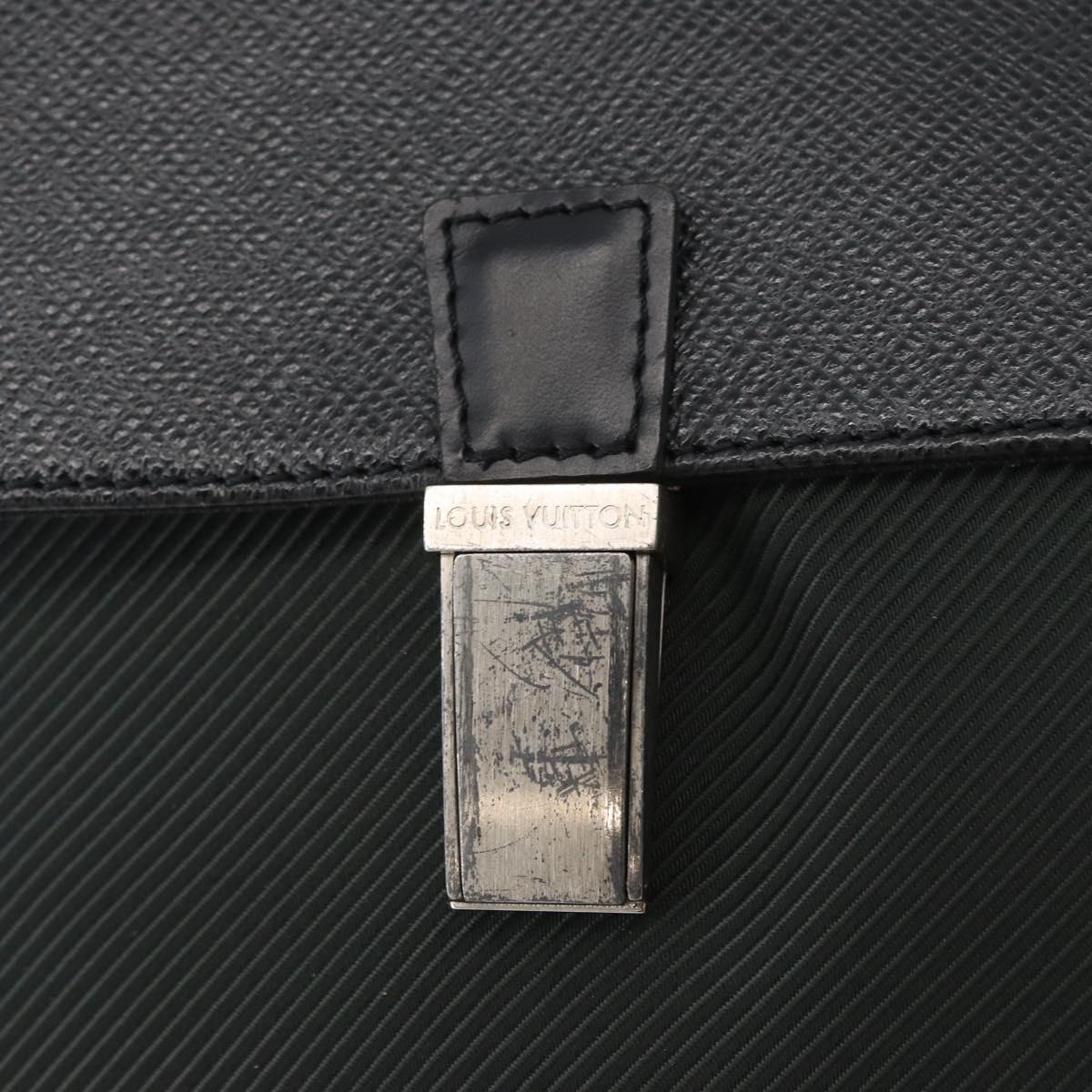 LOUIS VUITTON Taiga Saratov GM Shoulder Bag Ardoise M30882 LV Auth ka2868