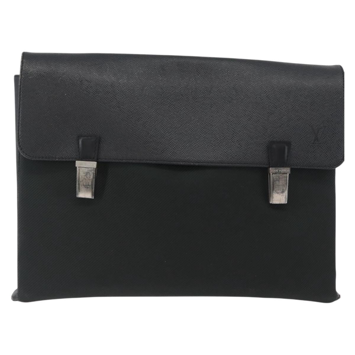 LOUIS VUITTON Taiga Saratov GM Shoulder Bag Ardoise M30882 LV Auth ka2868