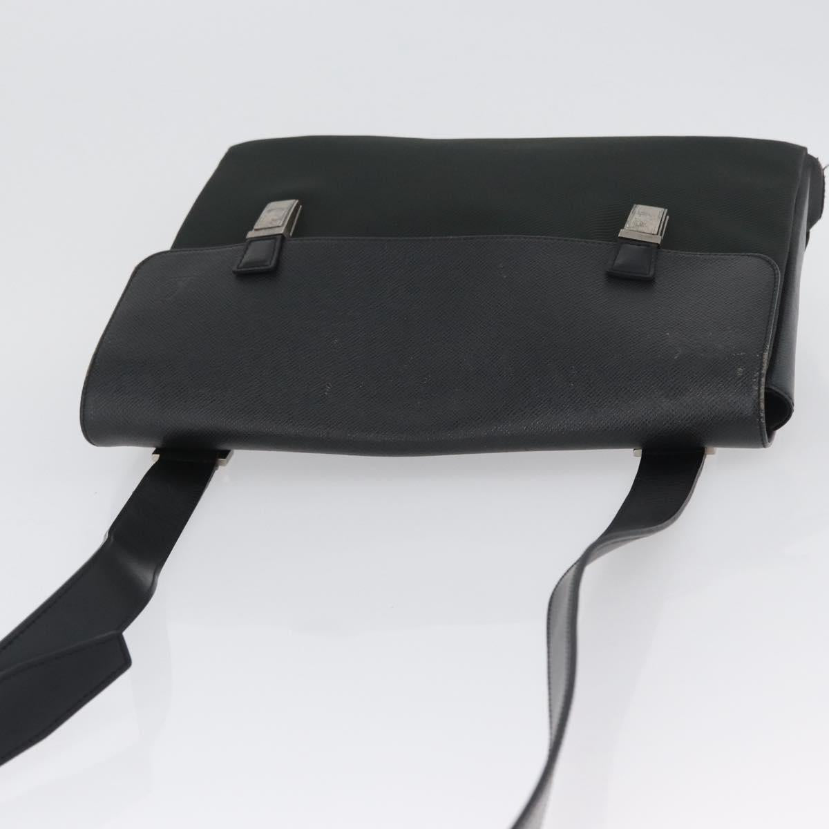 LOUIS VUITTON Taiga Saratov GM Shoulder Bag Ardoise M30882 LV Auth ka2868