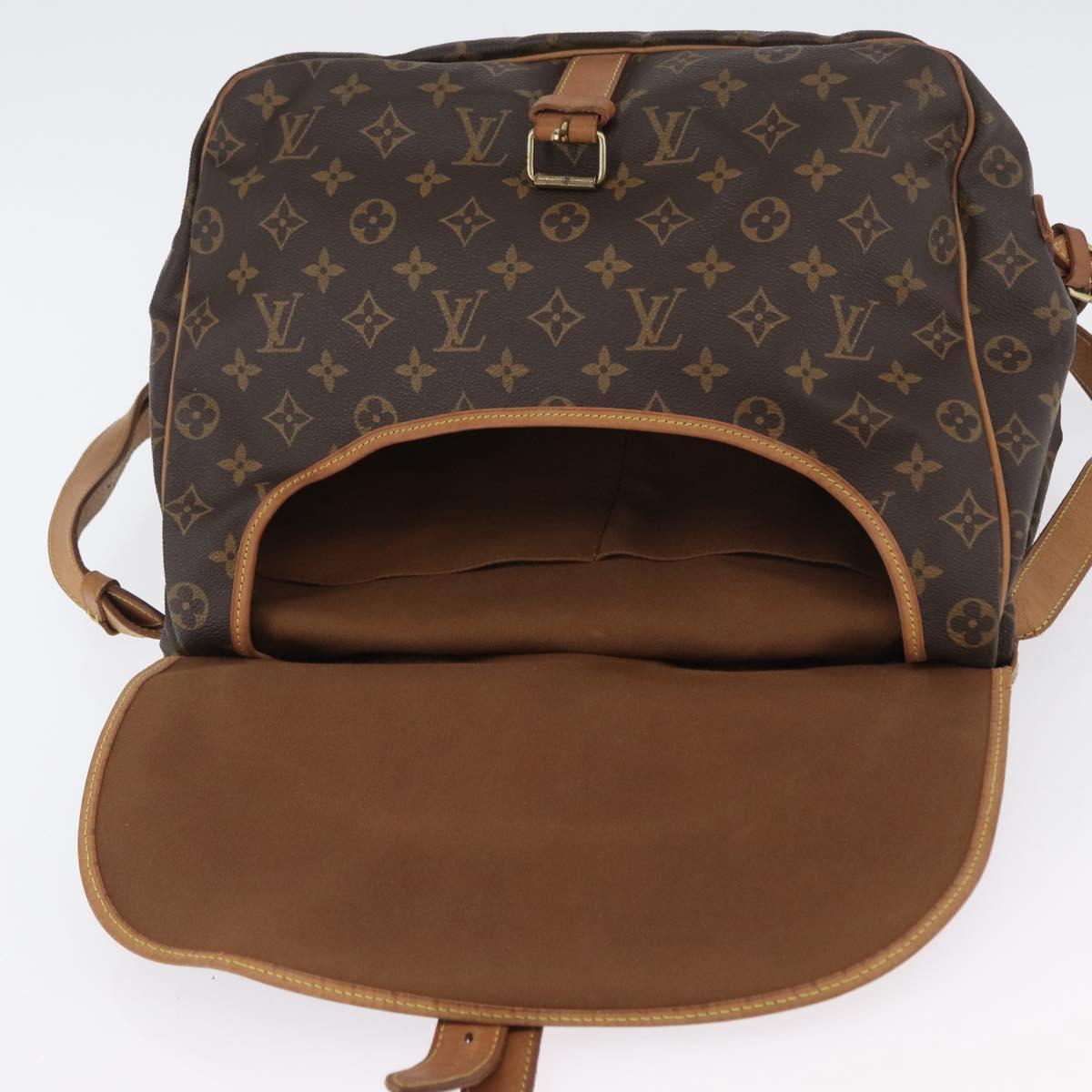 LOUIS VUITTON Monogram Saumur 35 Shoulder Bag M42254 LV Auth ka2872