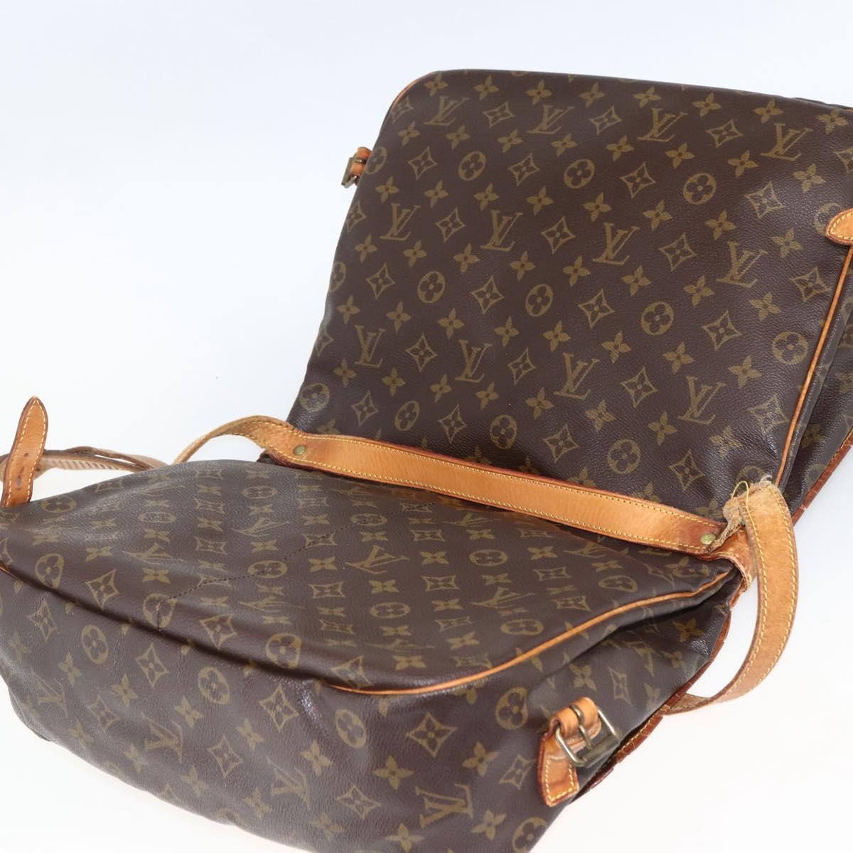 LOUIS VUITTON Monogram Saumur 35 Shoulder Bag M42254 LV Auth ka2882