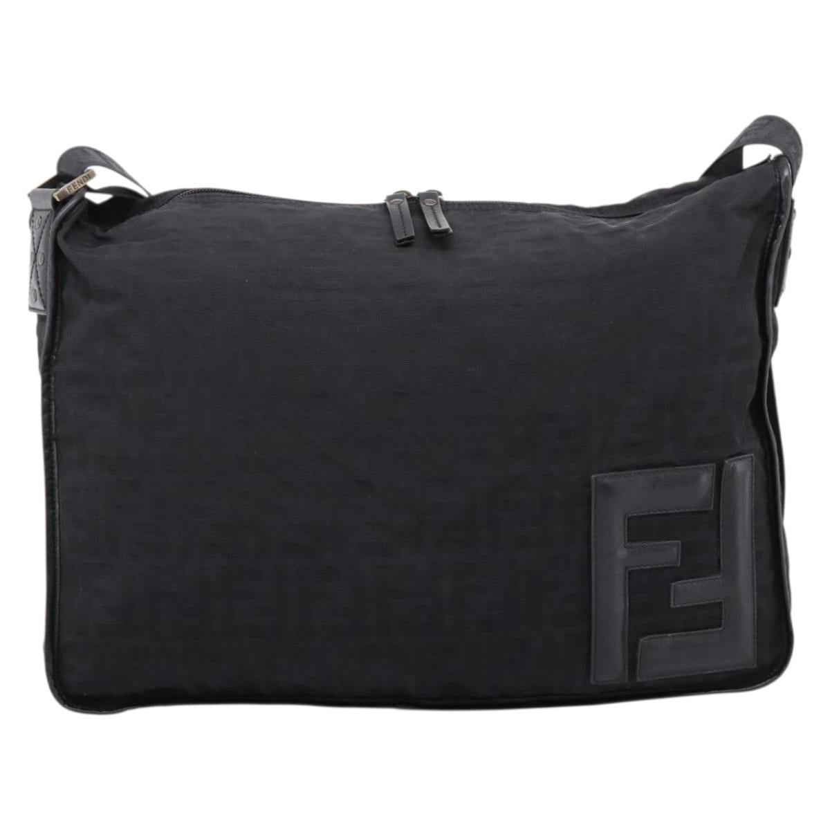 FENDI Zucca Canvas Shoulder Bag Black Auth ka2914