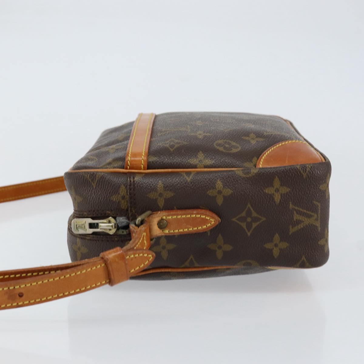 LOUIS VUITTON Monogram Trocadero 30 Shoulder Bag M51272 LV Auth ka293