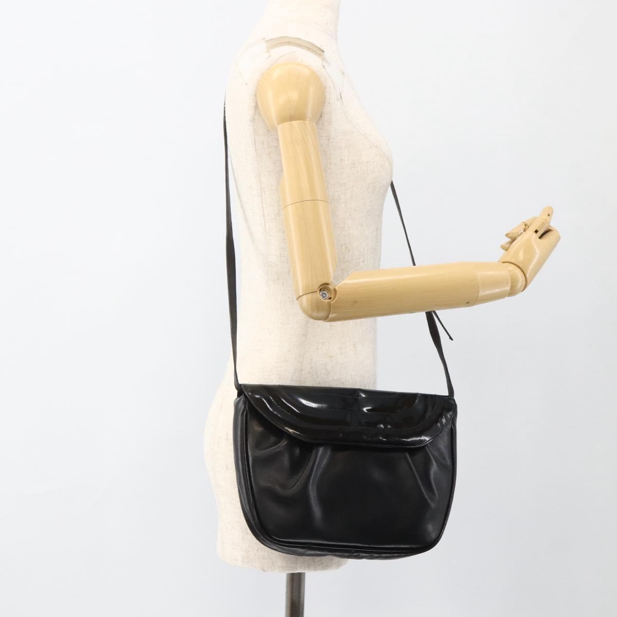 Salvatore Ferragamo Shoulder Bag Patent leather Black Gold Auth ka2971