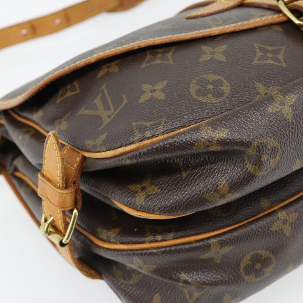 LOUIS VUITTON Monogram Saumur 30 Shoulder Bag M42256 LV Auth ka3095