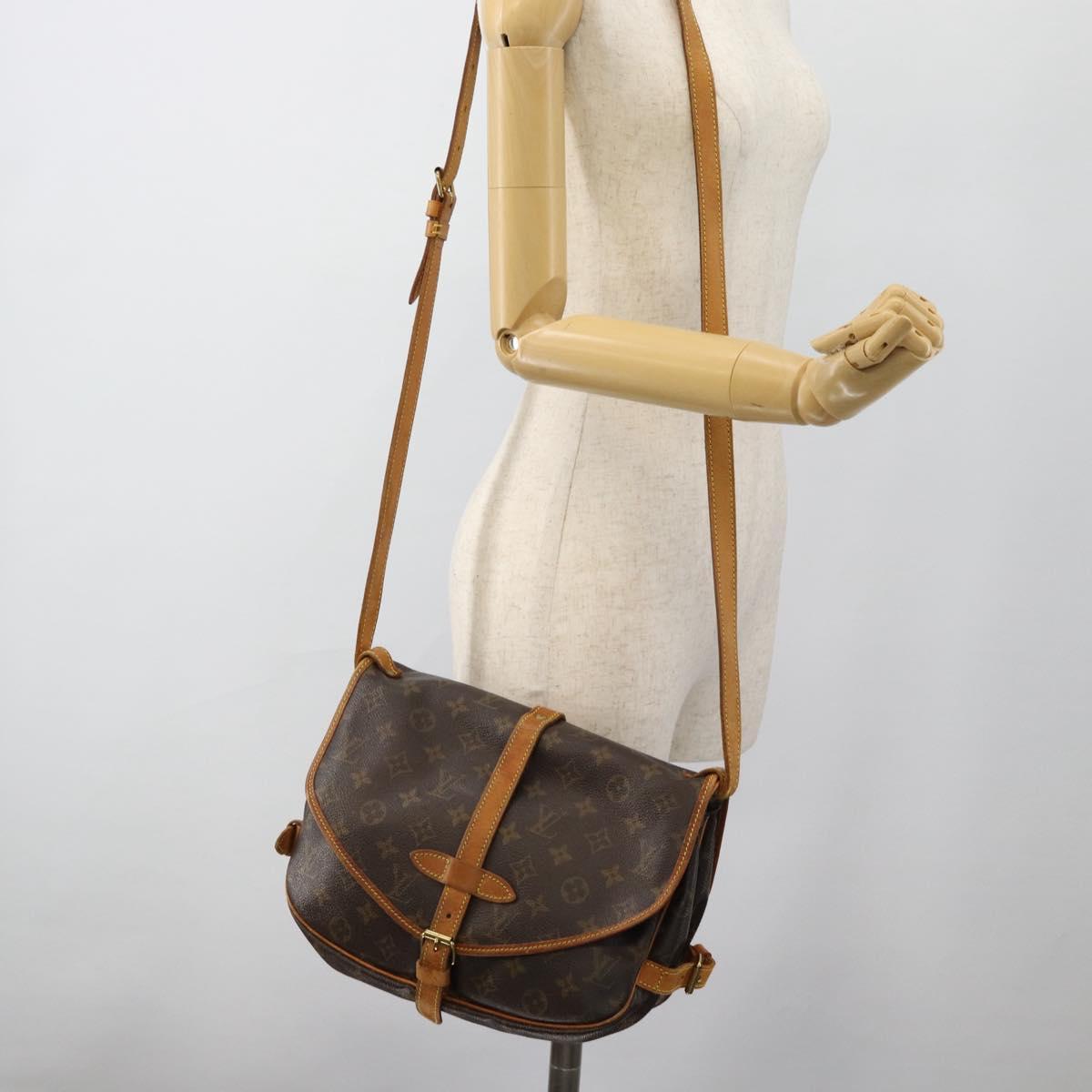 LOUIS VUITTON Monogram Saumur 30 Shoulder Bag M42256 LV Auth ka3095