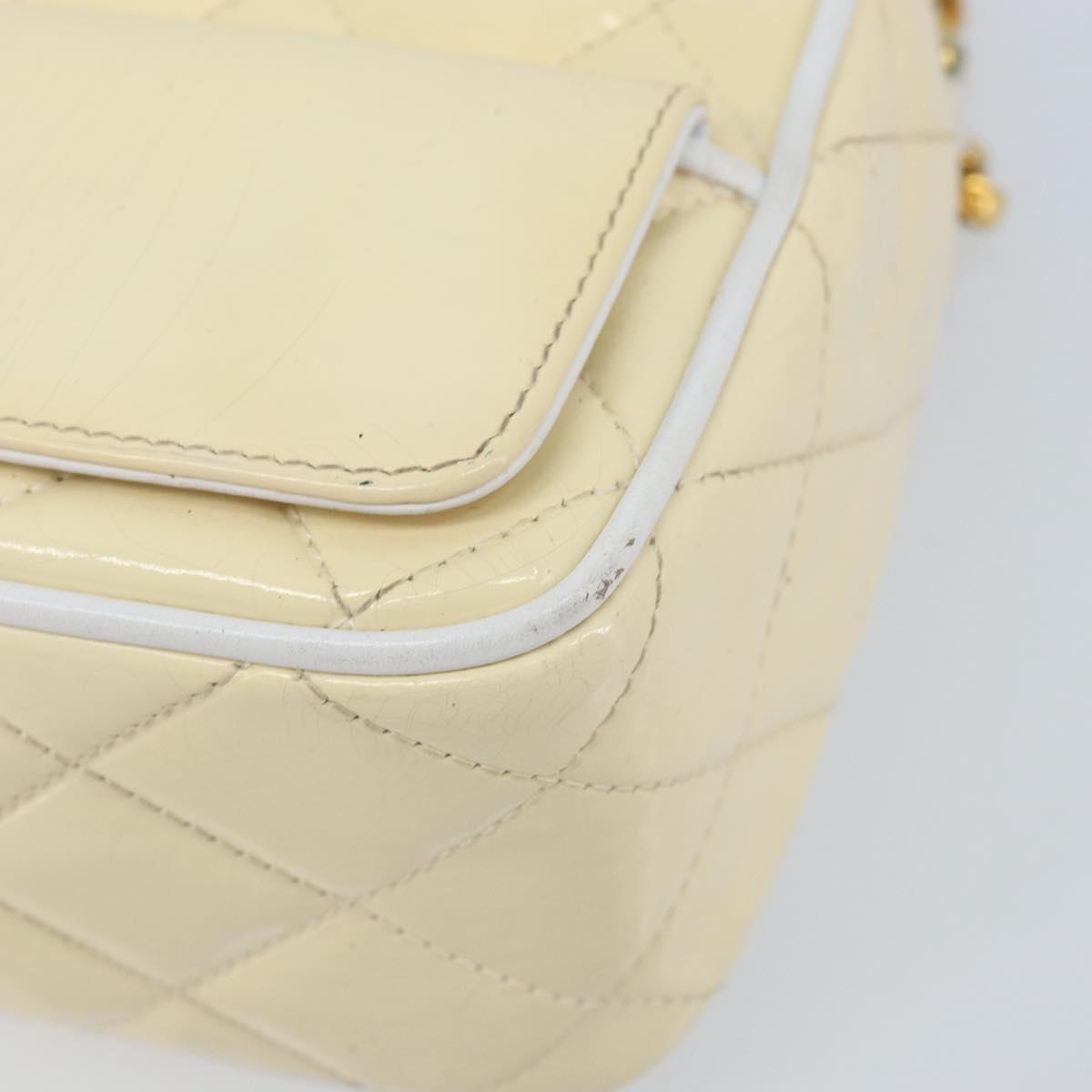CHANEL Chain Shoulder Bag Patent leather Beige Gold CC Auth ka3145