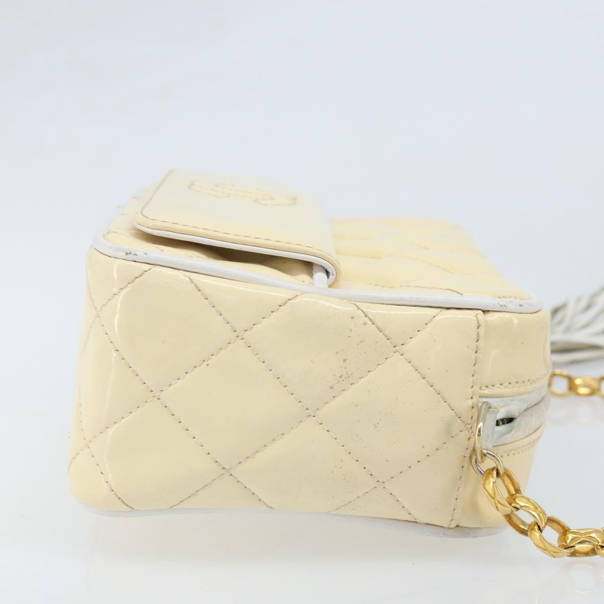 CHANEL Chain Shoulder Bag Patent leather Beige Gold CC Auth ka3145