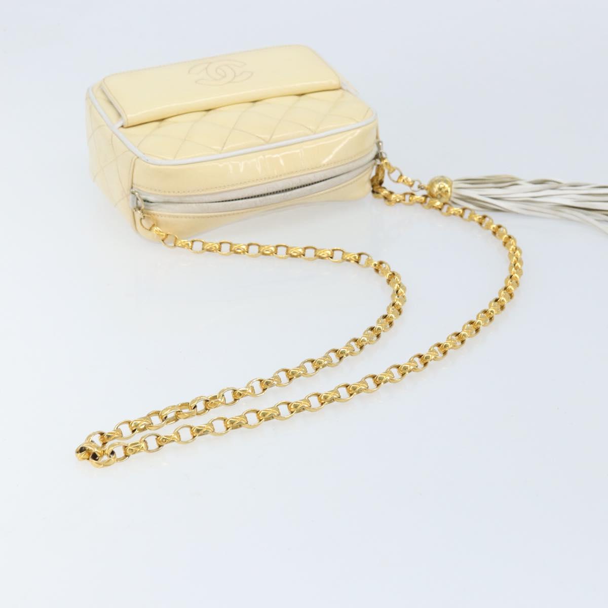 CHANEL Chain Shoulder Bag Patent leather Beige Gold CC Auth ka3145