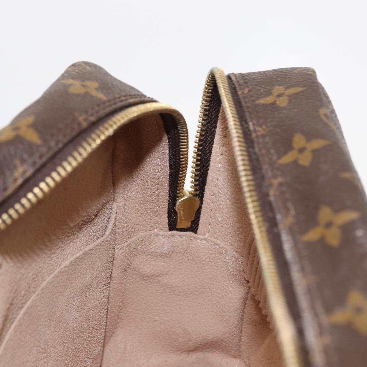 LOUIS VUITTON Monogram Trousse Toilette 28 Clutch Bag M47522 LV Auth ka317