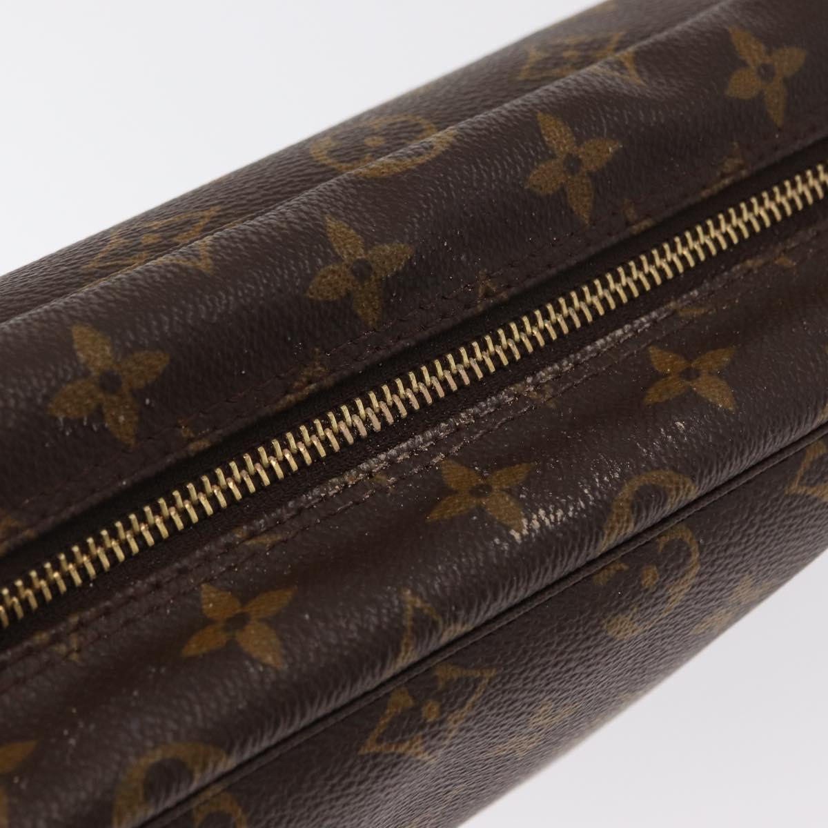 LOUIS VUITTON Monogram Trousse Toilette 28 Clutch Bag M47522 LV Auth ka317