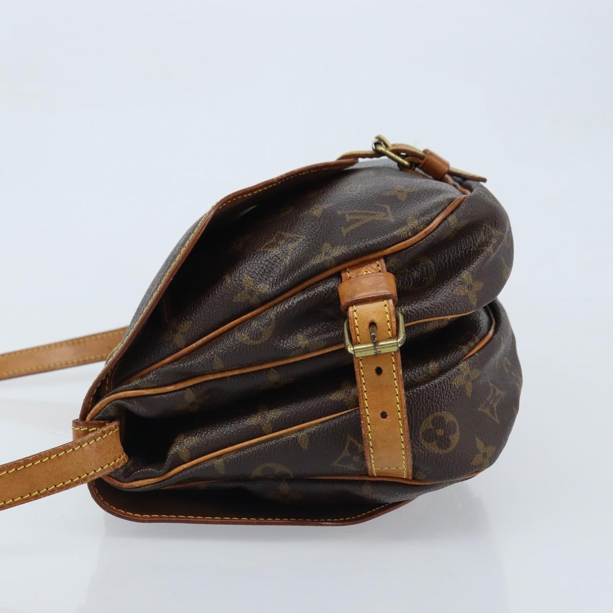 LOUIS VUITTON Monogram Saumur 30 Shoulder Bag M42256 LV Auth ka3177