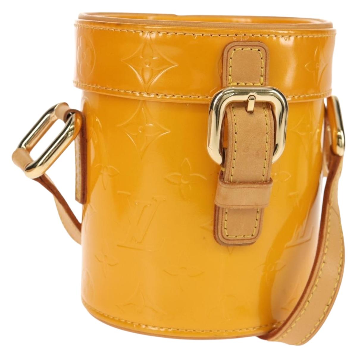 LOUIS VUITTON Monogram Vernis Astor Place Shoulder Bag Jaune M91100 Auth ka326V