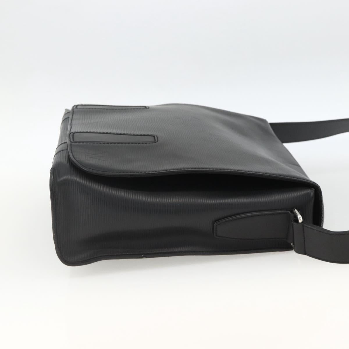 LOUIS VUITTON Epi Harrington Messenger MM Shoulder Bag Black M53409 Auth ka3397