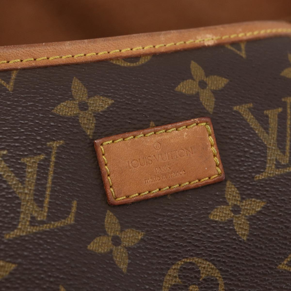 LOUIS VUITTON Monogram Saumur 35 Shoulder Bag M42254 LV Auth ka344