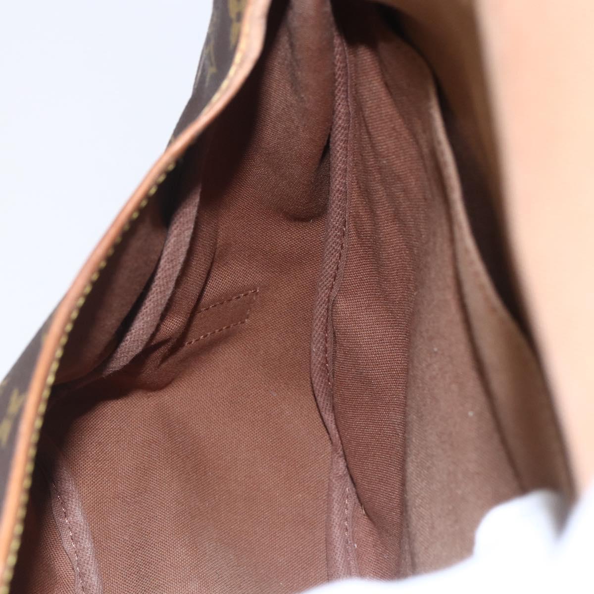 LOUIS VUITTON Monogram Saumur 35 Shoulder Bag M42254 LV Auth ka344