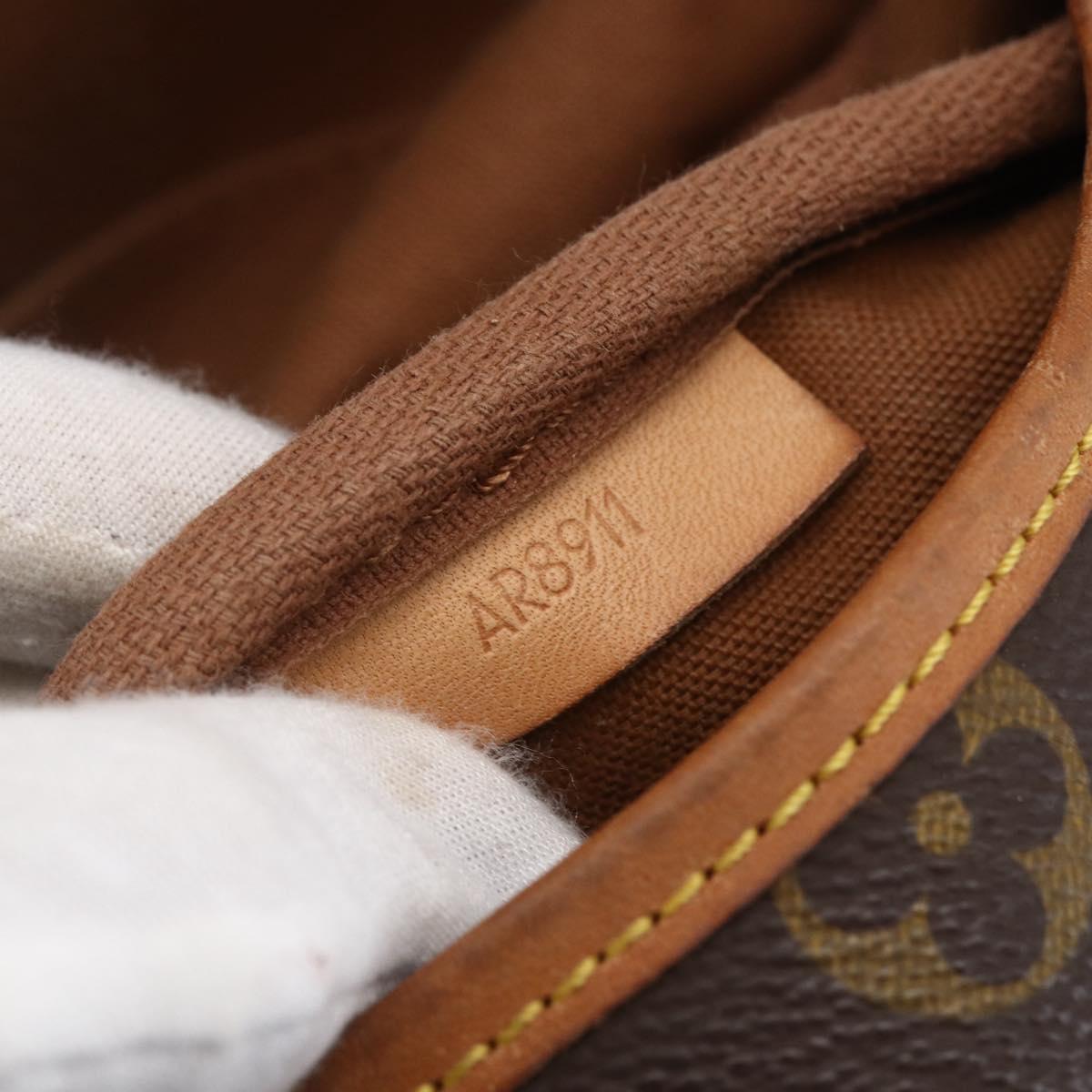 LOUIS VUITTON Monogram Saumur 35 Shoulder Bag M42254 LV Auth ka344