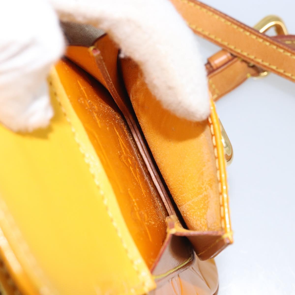 LOUIS VUITTON Monogram Vernis Christie PM Shoulder Bag Jaune M91110 Auth ka3499