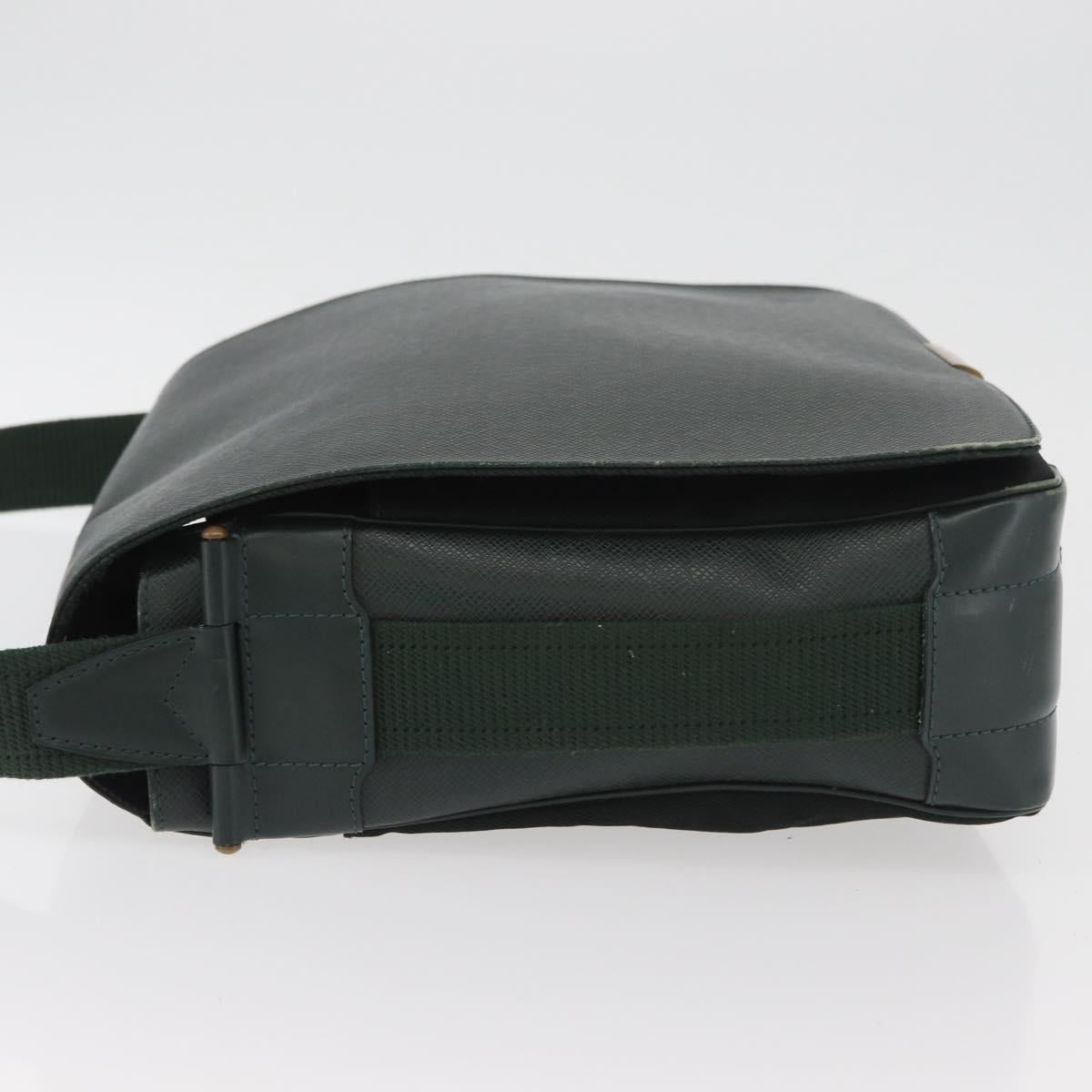 LOUIS VUITTON Taiga Victor Shoulder Bag Epicea M30144 LV Auth ka3543