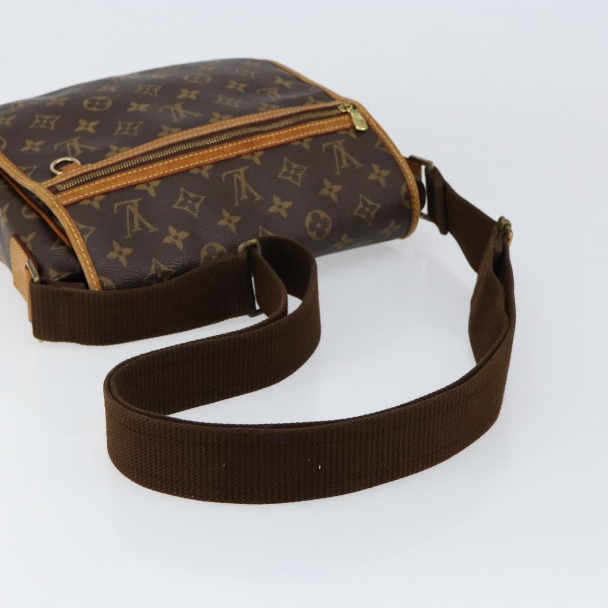 LOUIS VUITTON Monogram Messenger Bosphore PM Shoulder Bag M40106 LV Auth ka382