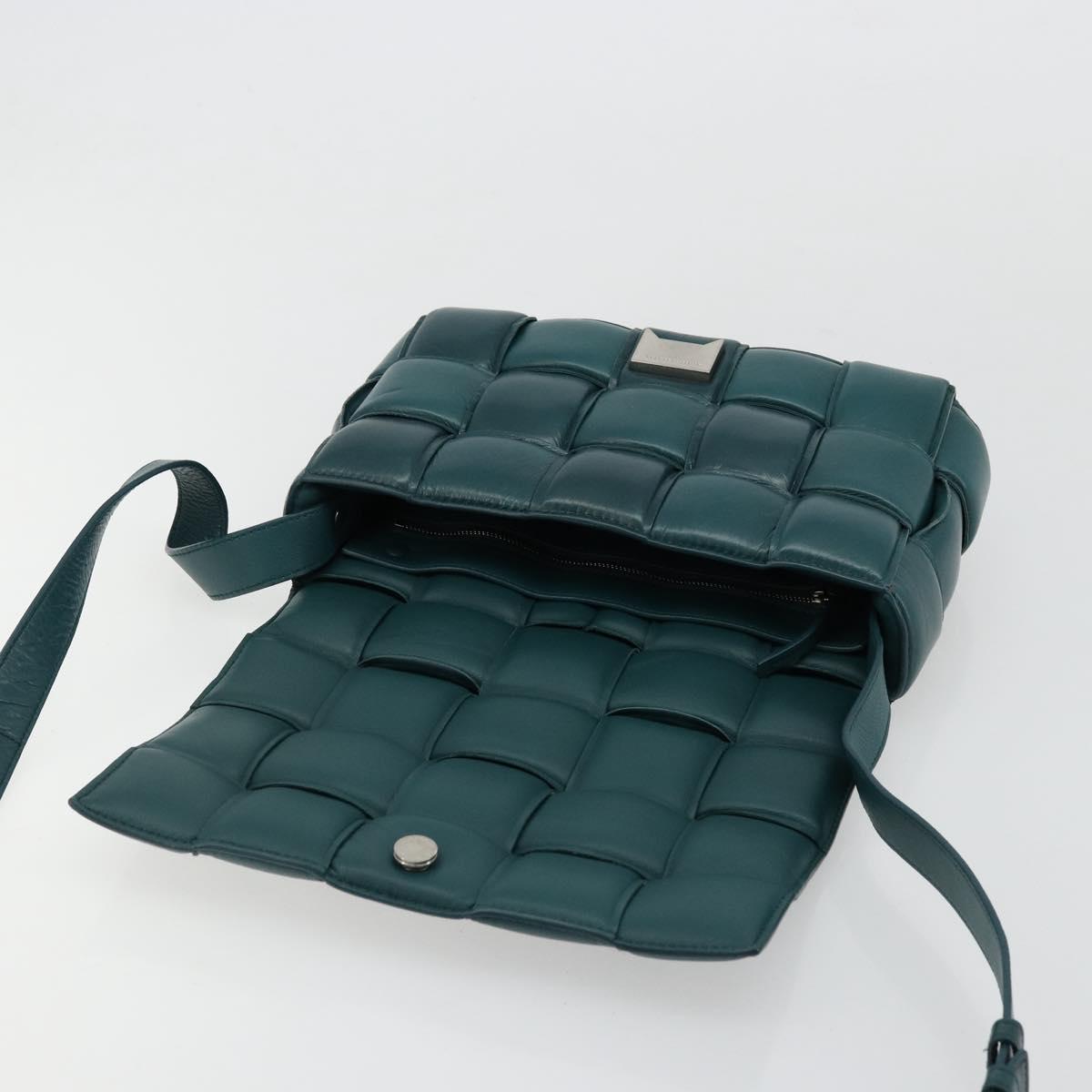 BOTTEGA VENETA MAXI INTRECCIATO Padded Cassette Bag Leather Green Auth ka4105SAV